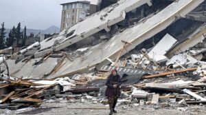 Deprem Sonrası Resim Çizmenin Kanıtlanmış Psikolojik Faydaları [2026] - Kapak Görseli